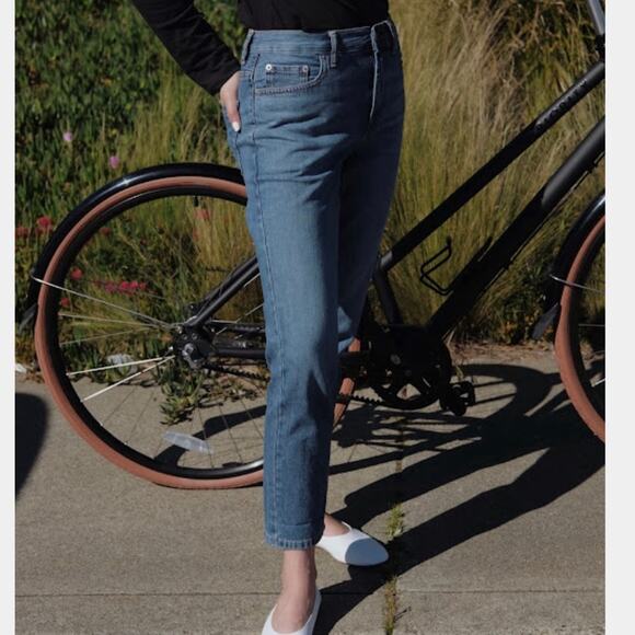 Everlane Denim - EVERLANE The Summer Jean light distressed preppy minimalist straight leg 28x32